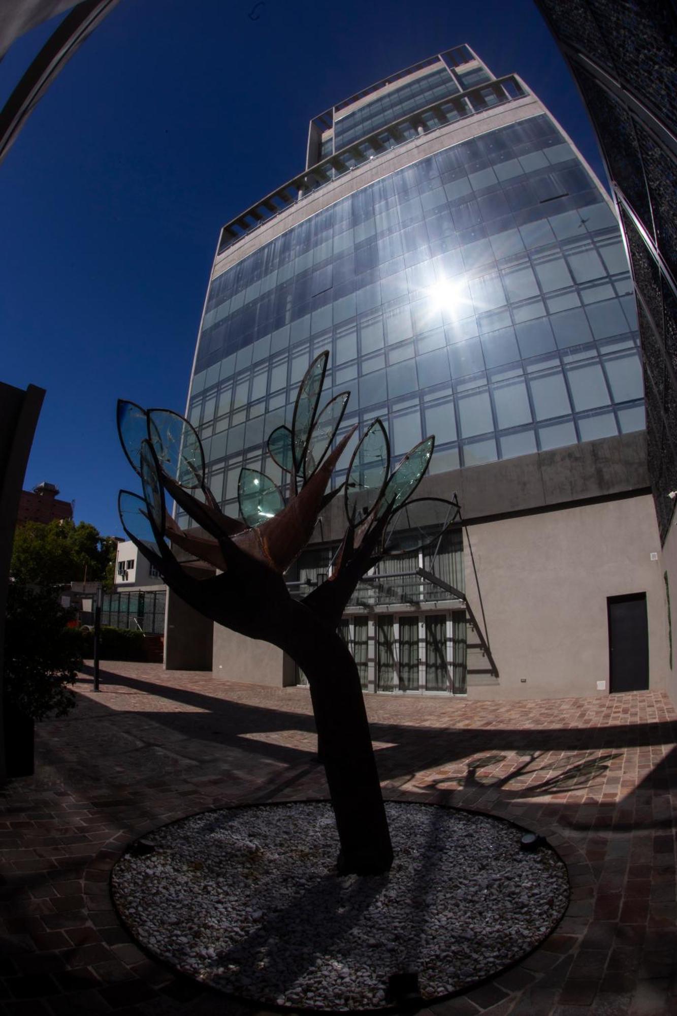 Hotel Land Plaza La Plata Bagian luar foto